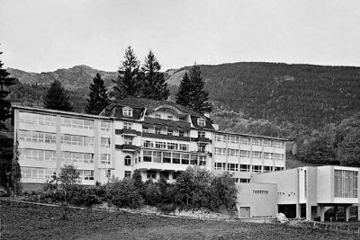 Schulkomplex  „Fatima" in Wangs